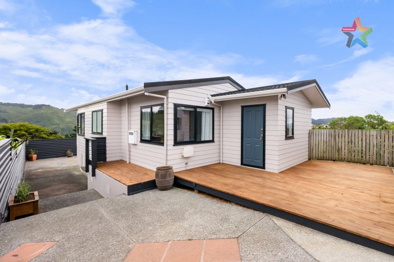 18 Jasmine Grove, Maungaraki, Lower Hutt - Carousel 2