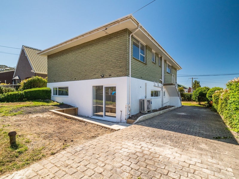 18 Edwin Street, Caversham, Dunedin - Carousel 1