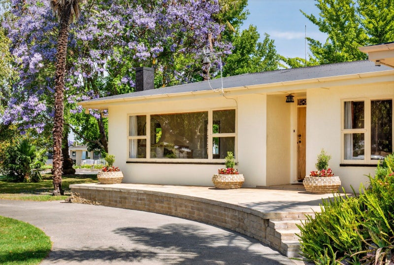 68 Puketapu Road, Taradale, Napier - Carousel 1