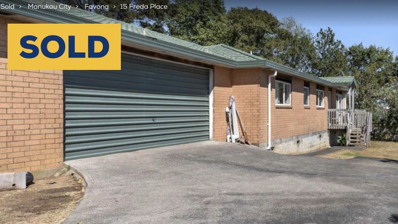 15 Freda Place, Favona, Auckland - Carousel 1