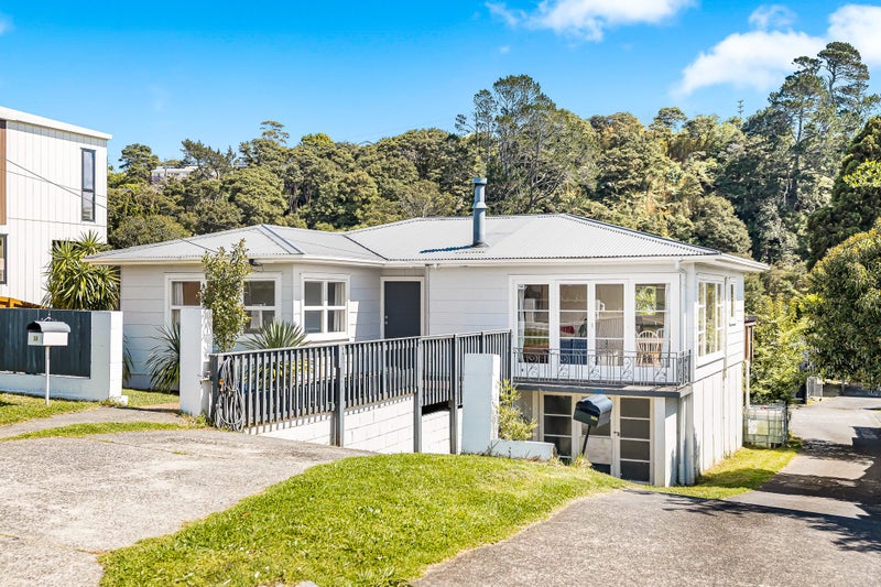 38 Woodside Road, Massey, Auckland - Carousel 1
