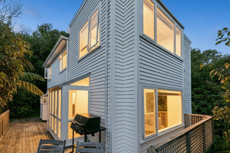 92 Amritsar Street, Khandallah, Wellington - Carousel 1