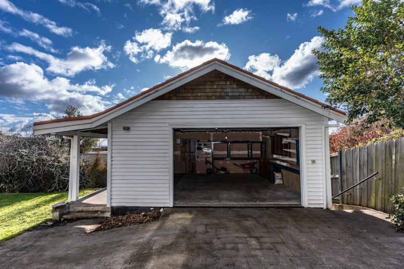 123 Hackthorne Road, Cashmere, Christchurch - Carousel 43
