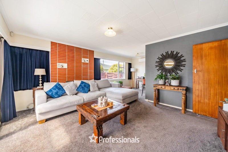 13 Whites Line West, Woburn, Lower Hutt - Carousel 2