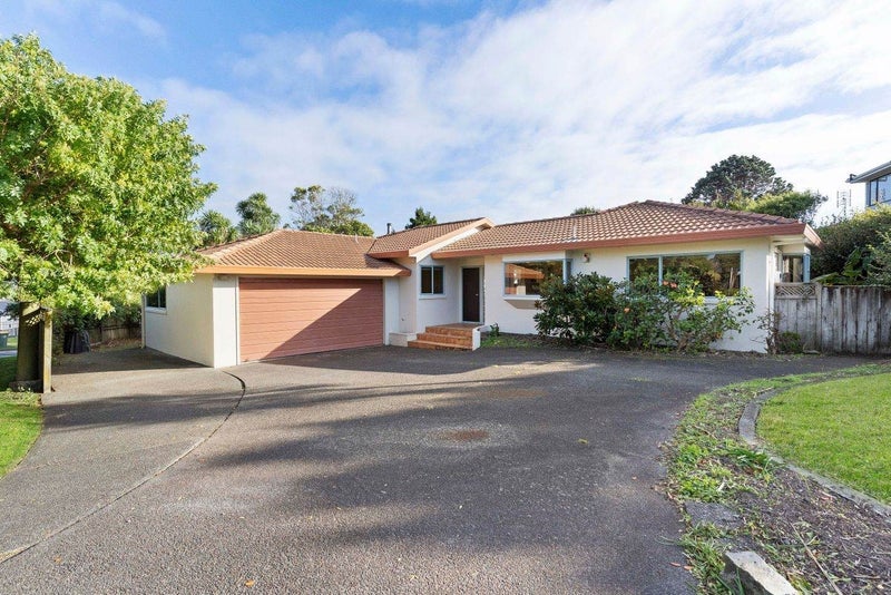 1 Halldene Terrace, Red Beach, Whangaparāoa - Carousel 2