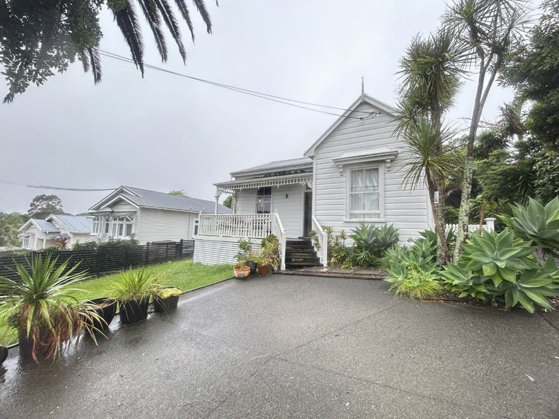 64 Larchwood Avenue, Westmere, Auckland - Carousel 1