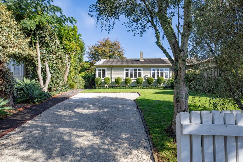 15 Hull Place, Onehunga, Auckland - Carousel 1