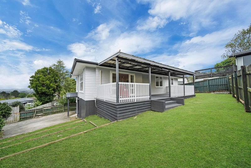 1/20 Sarajevo Place, Massey, Auckland - Carousel 1