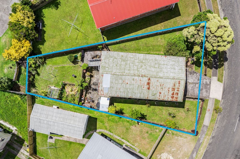 19 Sombrero View, Ascot Park, Porirua - Carousel 25