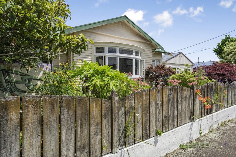 1/34 Norton Park Avenue, Fairfield, Lower Hutt - Carousel 2
