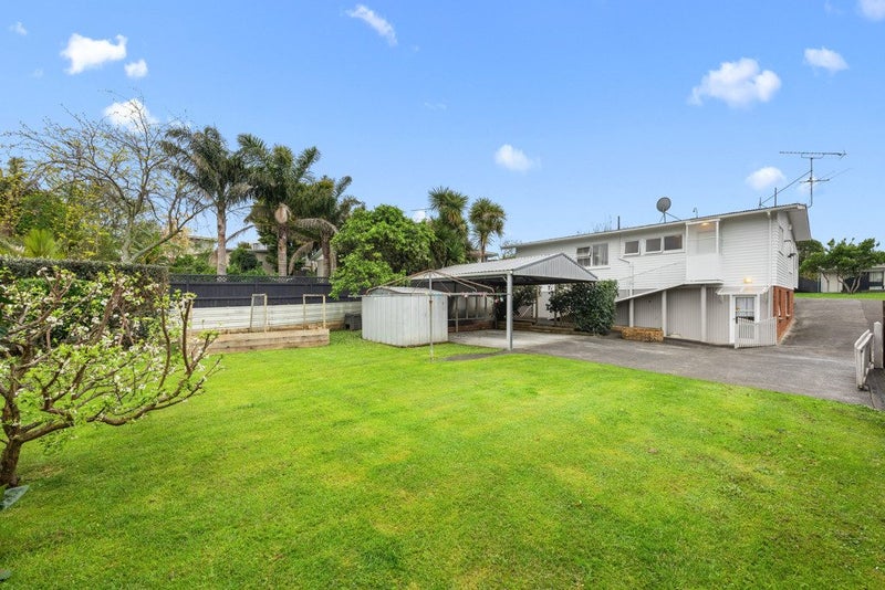 12 Boys Place, Pakuranga Heights, Auckland - Carousel 1