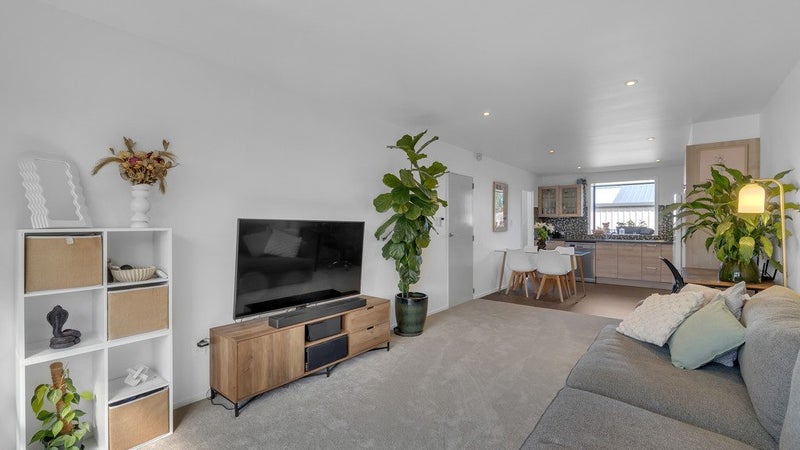 1/22A Neill Street, Hornby, Christchurch - Carousel 1