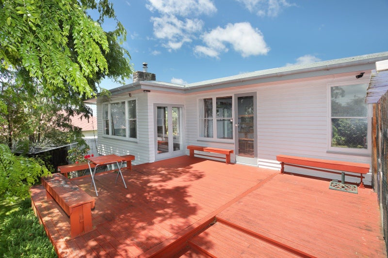 21 Highfield Road, Feilding, Feilding - Carousel 1