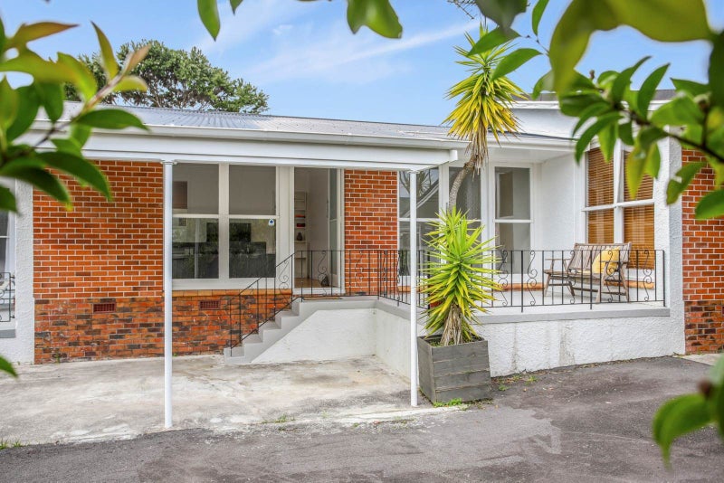 2/161 Long Drive, St Heliers, Auckland - Carousel 1