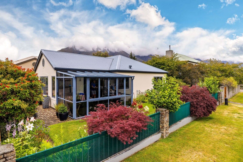 20/58 DOUGLAS ST, FRANKTON, QUEENSTOWN - Carousel 2