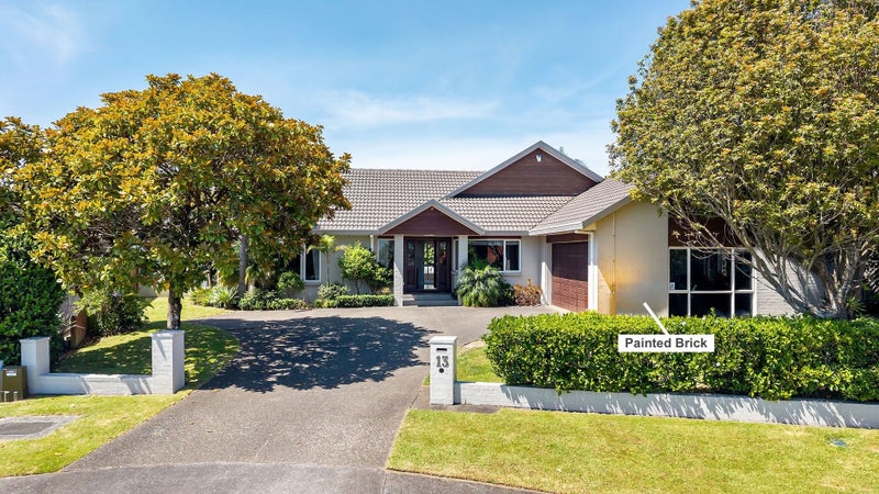 13 Balbriggan Rise, Dannemora, Auckland - Carousel 1