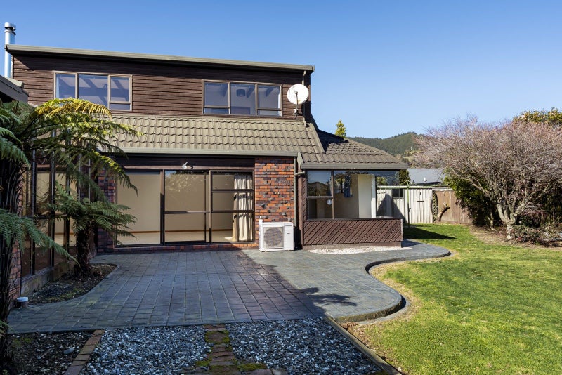 14 Chelsea Avenue, Richmond, Richmond - Carousel 2