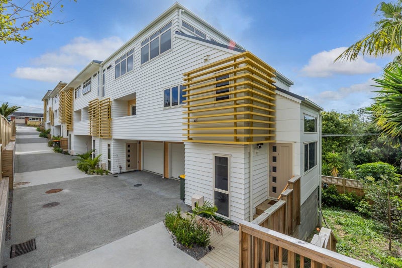 7/3 Coronation Road, Hillcrest, North Shore City, Auckland - Carousel 2