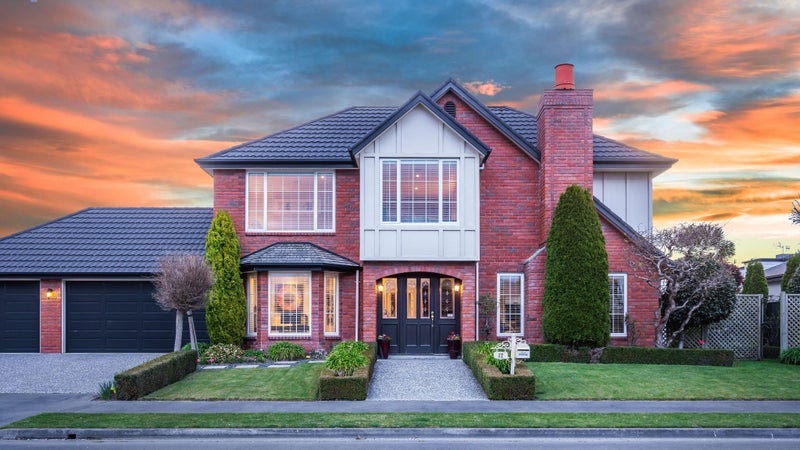 17 Watermill Boulevard, Northwood, Christchurch - Carousel 1