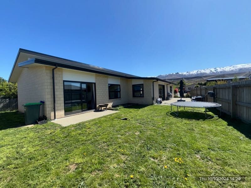 8 Missy Crescent, Mount Pisa, Cromwell - Carousel 10