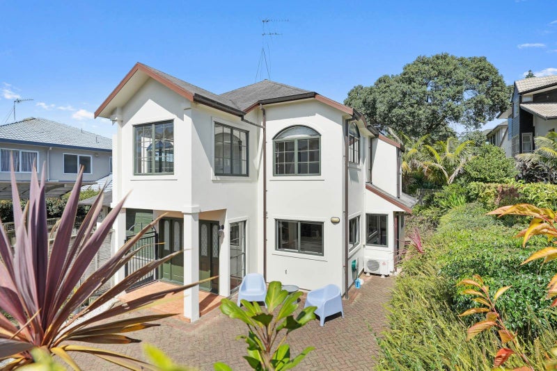 35 Goodland Street, Royal Oak, Auckland - Carousel 1