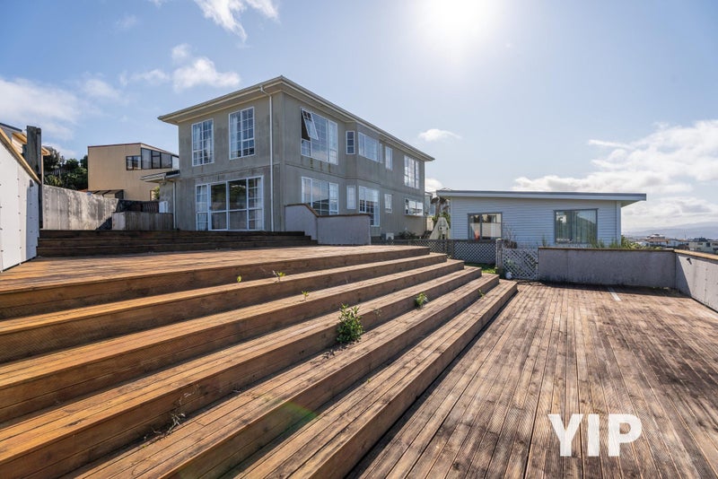 4A Sunhaven Drive, Newlands, Wellington - Carousel 1