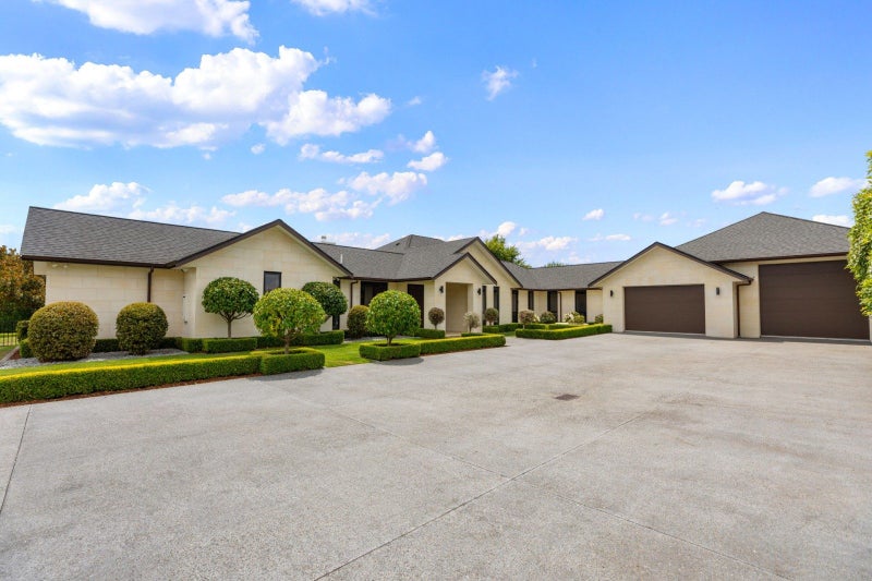 129RD Moffat Road, Bethlehem, Tauranga - Carousel 1