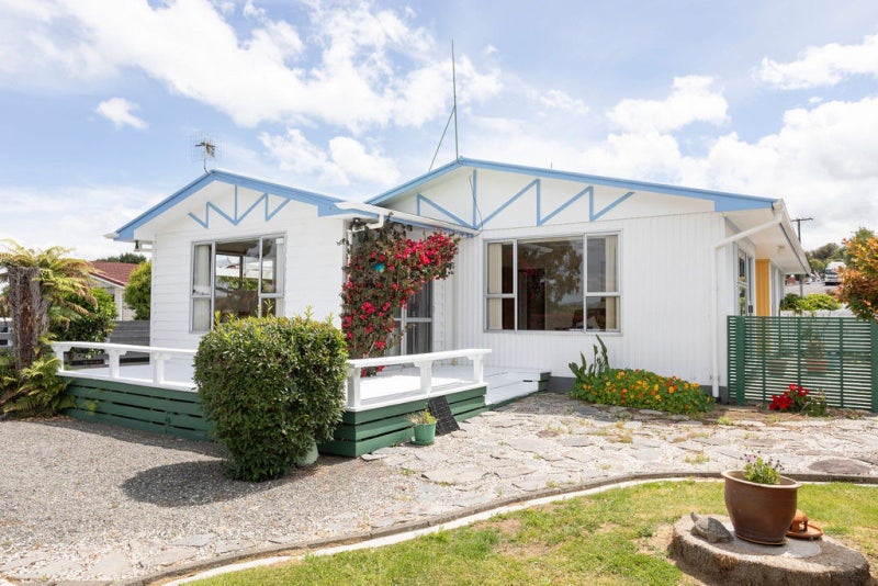22 Ries Street, Dannevirke, Dannevirke - Carousel 1