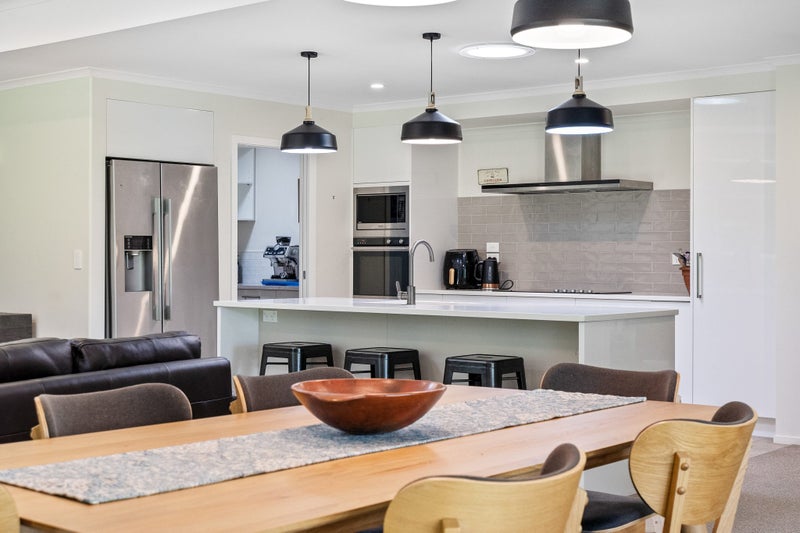 11 Cookham Place, Whangarei - Carousel 1