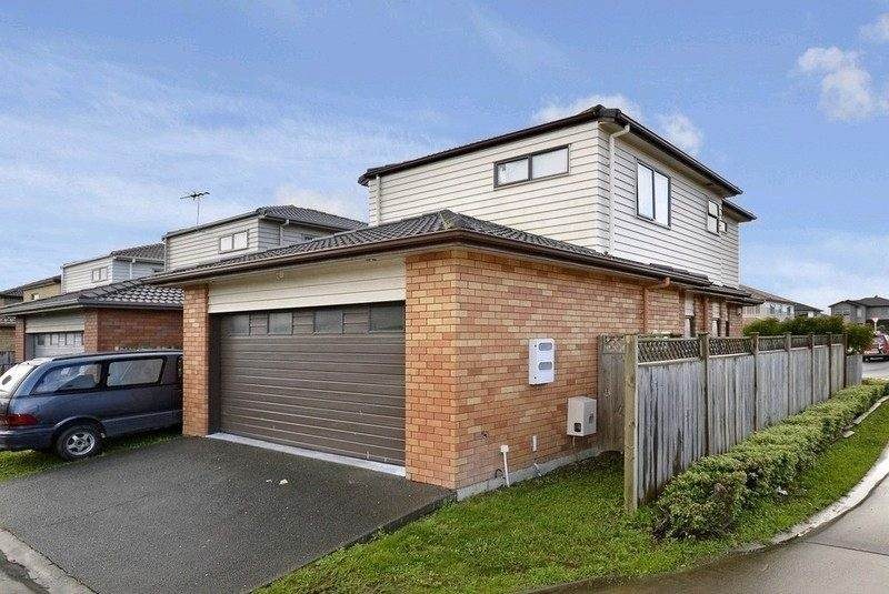 17 Agapanthus Place, Flat Bush, Auckland - Carousel 1