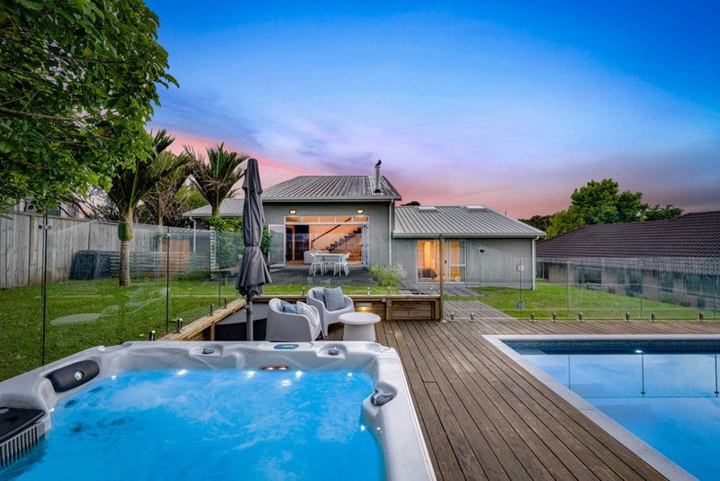 5 Foothills Lane, Glen Eden, Auckland - Carousel 2