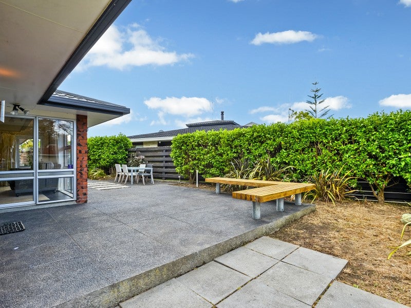 8 Aintree Crescent, Awapuni, Palmerston North - Carousel 19
