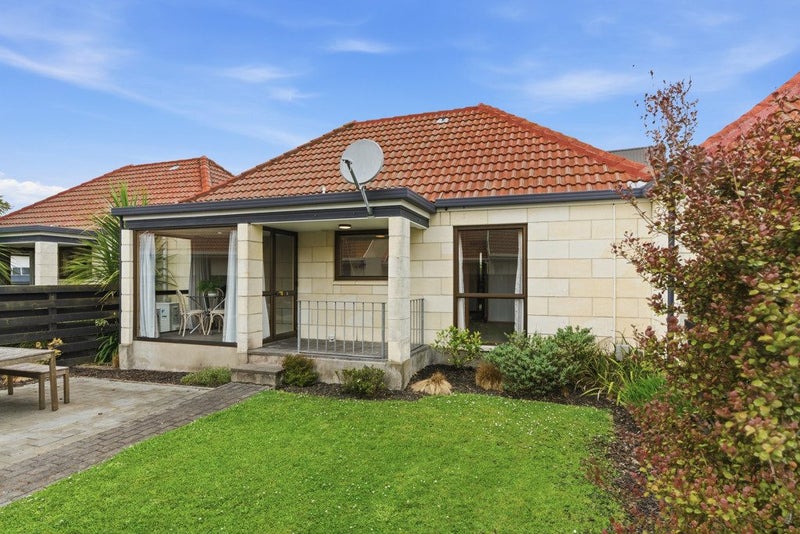 2/4 Broadbent Street, Riccarton, Christchurch - Carousel 1