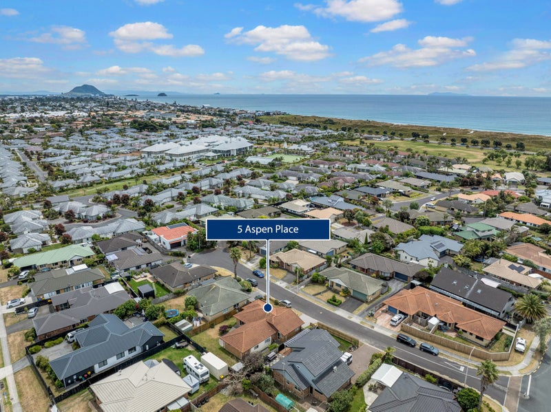 5 Aspen Place, Papamoa Beach, Papamoa - Carousel 1