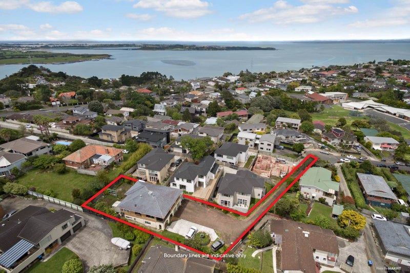 30 Florence Daly Place, Mount Roskill, Auckland - Carousel 2