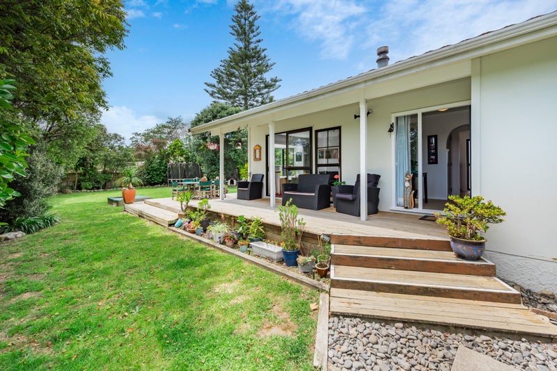 35 Oriwa Street, Waikanae, Waikanae - Carousel 1