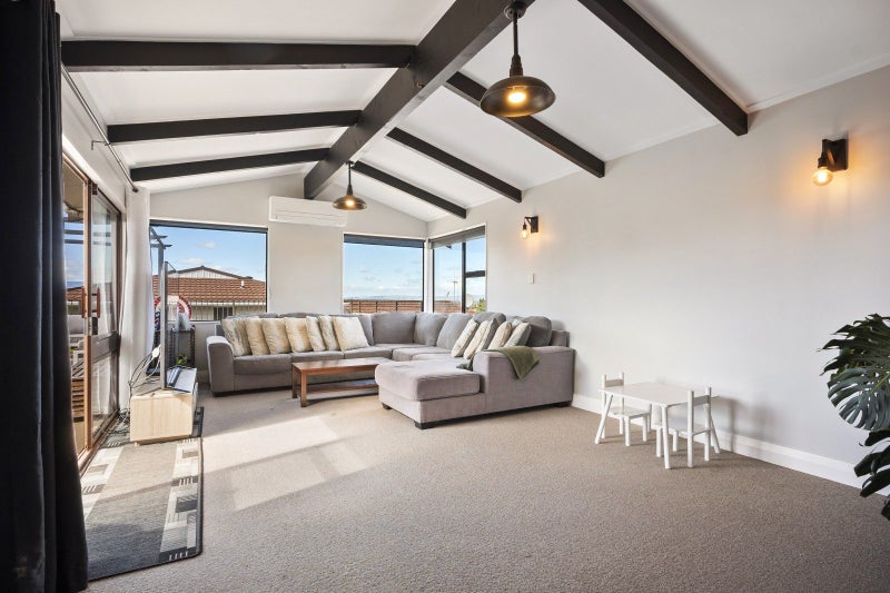 6 Rangeview Place, Feilding, Feilding - Carousel 2