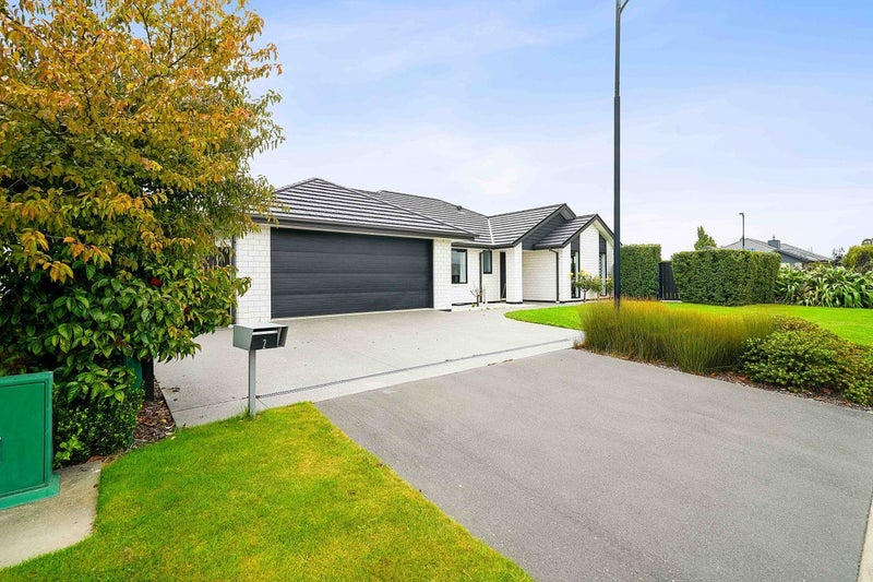 2 Blunden Road, Lincoln, Lincoln - Carousel 2