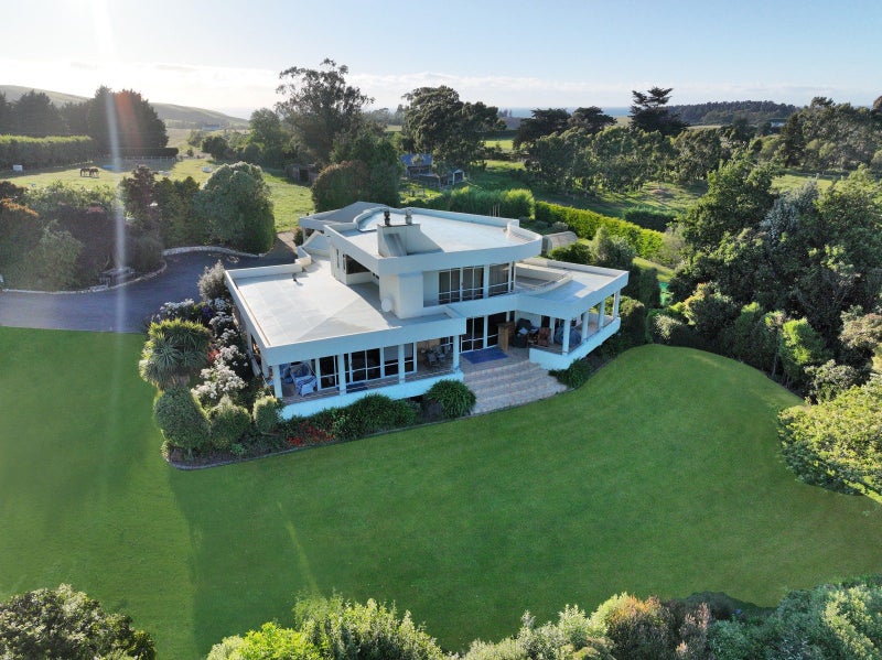 174 Awamoa Road, Holmes Hill, Oamaru - Carousel 1