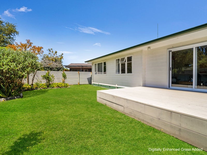 30 Ruamahanga Crescent, Terrace End, Palmerston North - Carousel 1