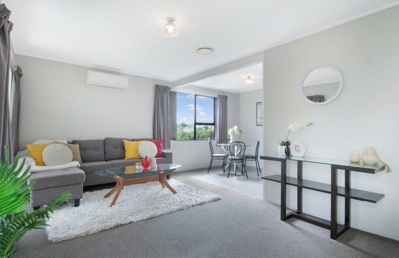 2/30 Chislehurst Street, Henderson, Auckland - Carousel 2