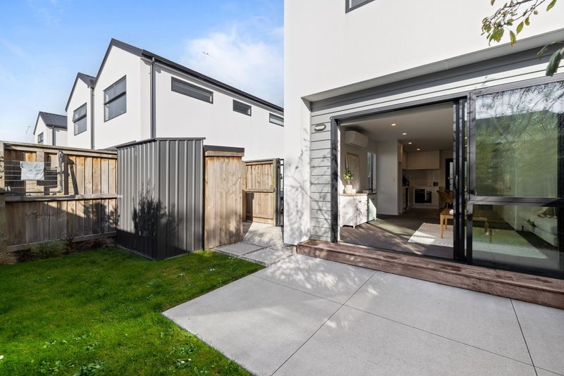 15A Whitmore Street, Edgeware, Christchurch - Carousel 15