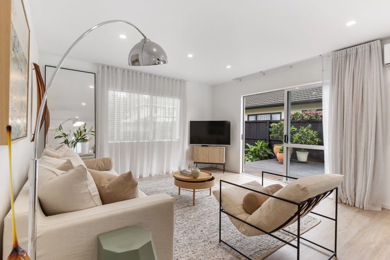 6B Lorraine Avenue, Mount Albert, Auckland - Carousel 2