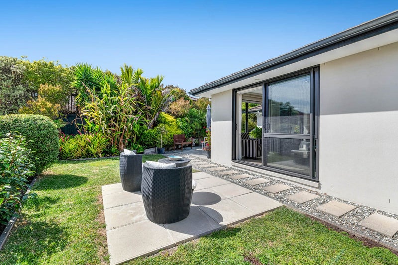 33 Riverleigh Drive, Snells Beach, Snells Beach - Carousel 1