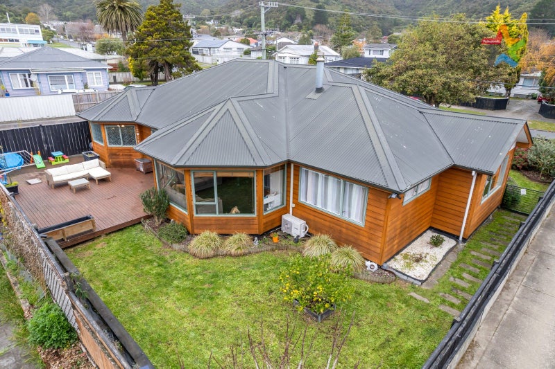 133 Rata Street, Naenae, Lower Hutt - Carousel 1