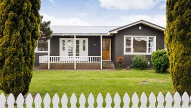 65 Vogel Street, Roslyn, Palmerston North - Carousel 1