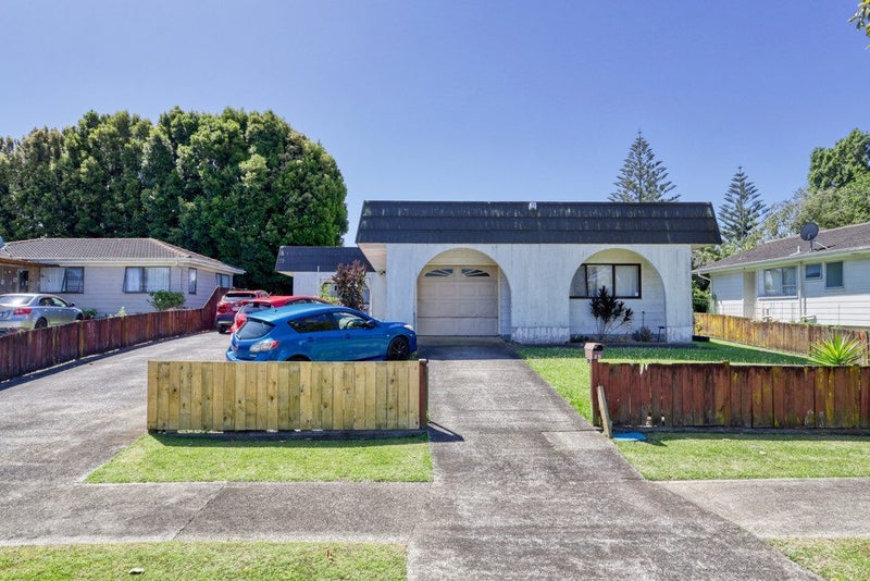 25 Dewhurst Place, Favona, Manukau City, Auckland - Carousel 1