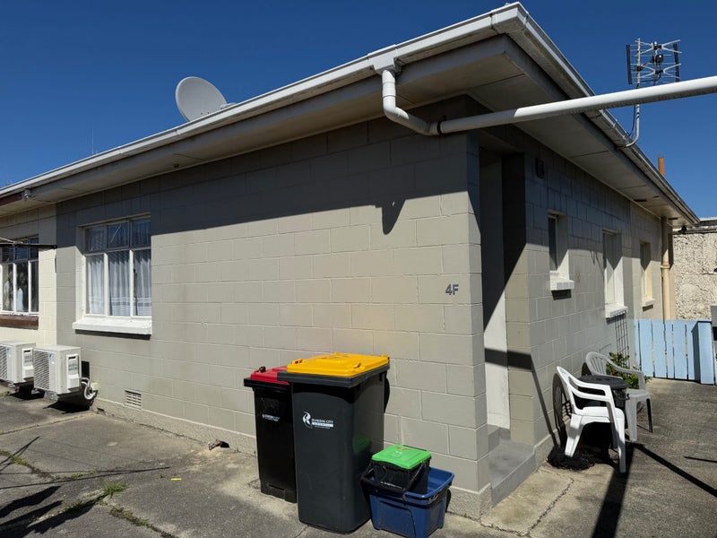4F Begg Street, Saint Kilda, Dunedin - Carousel 1