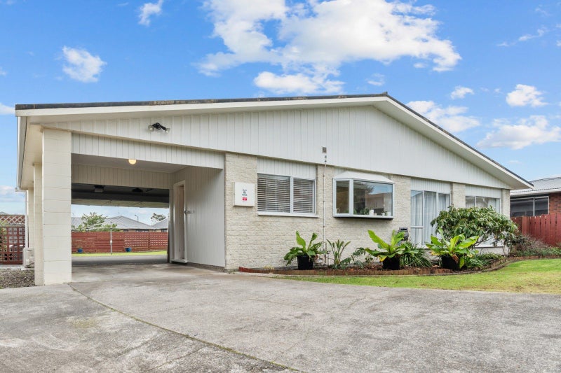 19 Bronte Place, Whalers Gate, New Plymouth, Taranaki - Carousel 1