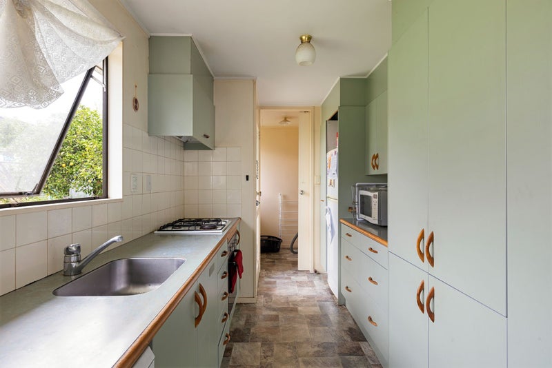 50 Challinor Street, Pukete, Hamilton - Carousel 2